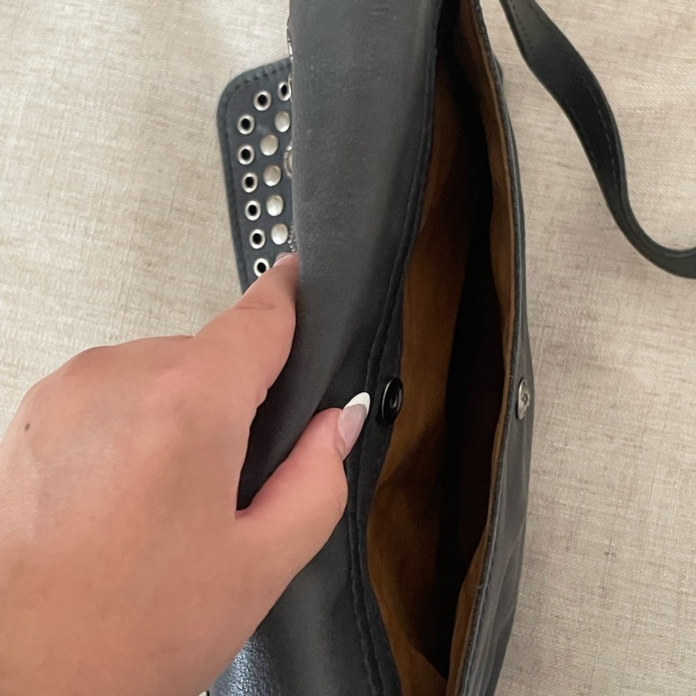 Patricia Nash Italian Leather Crossbody - image 5